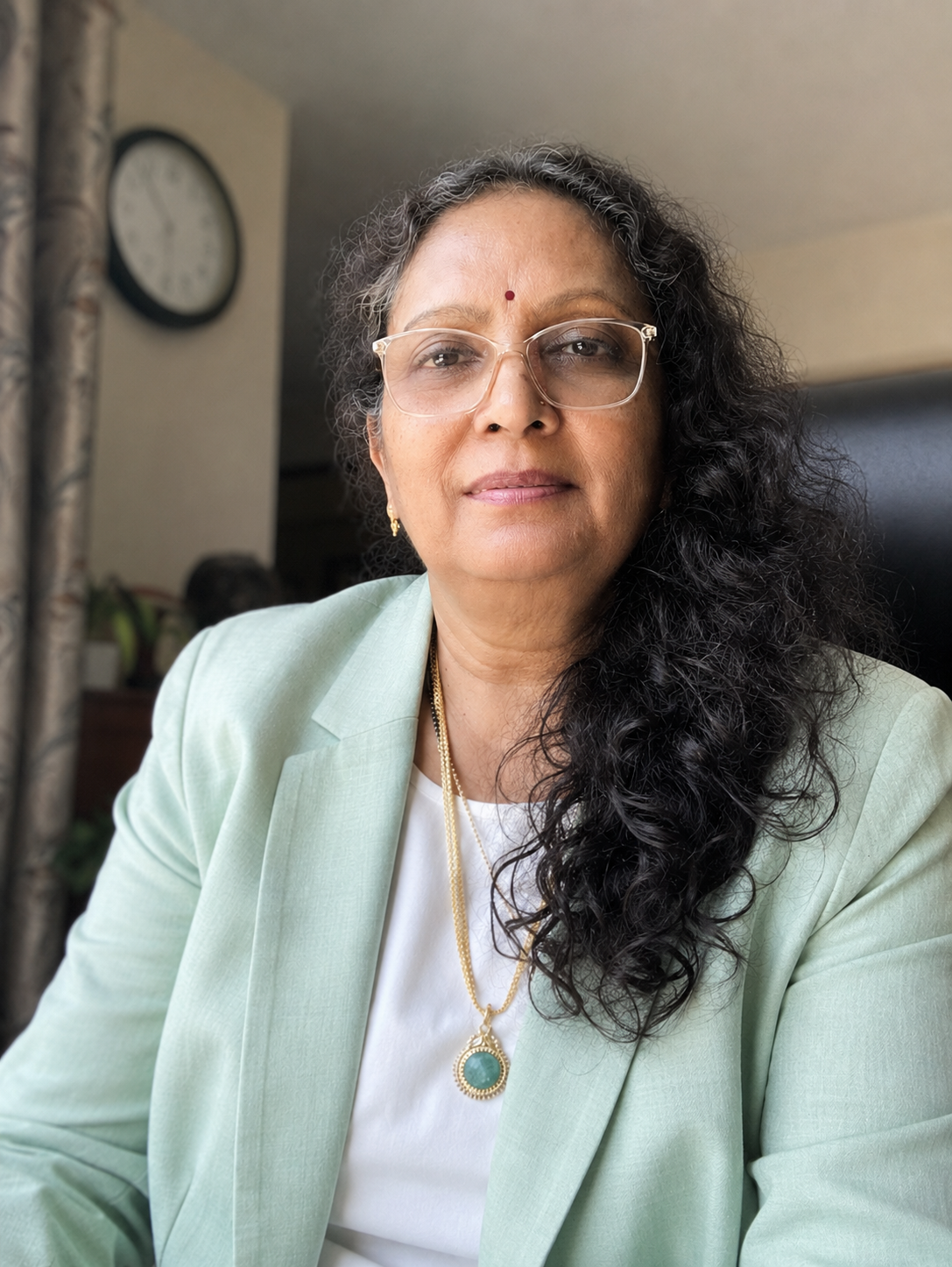 Dr Varsha Taksande - Yoga Teacher / Wellness Coach / Digital Yoga Coach for seniors 60+